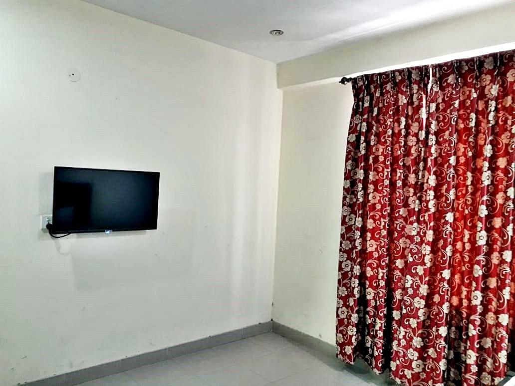 Fortville Hotel Lahore Buitenkant foto